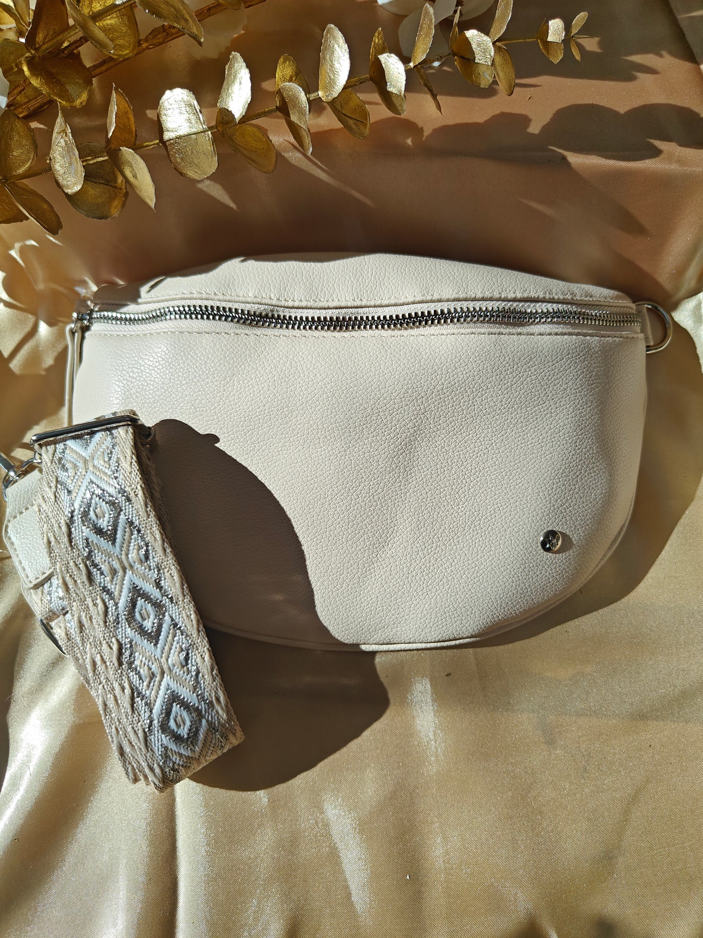 Crossbody beige