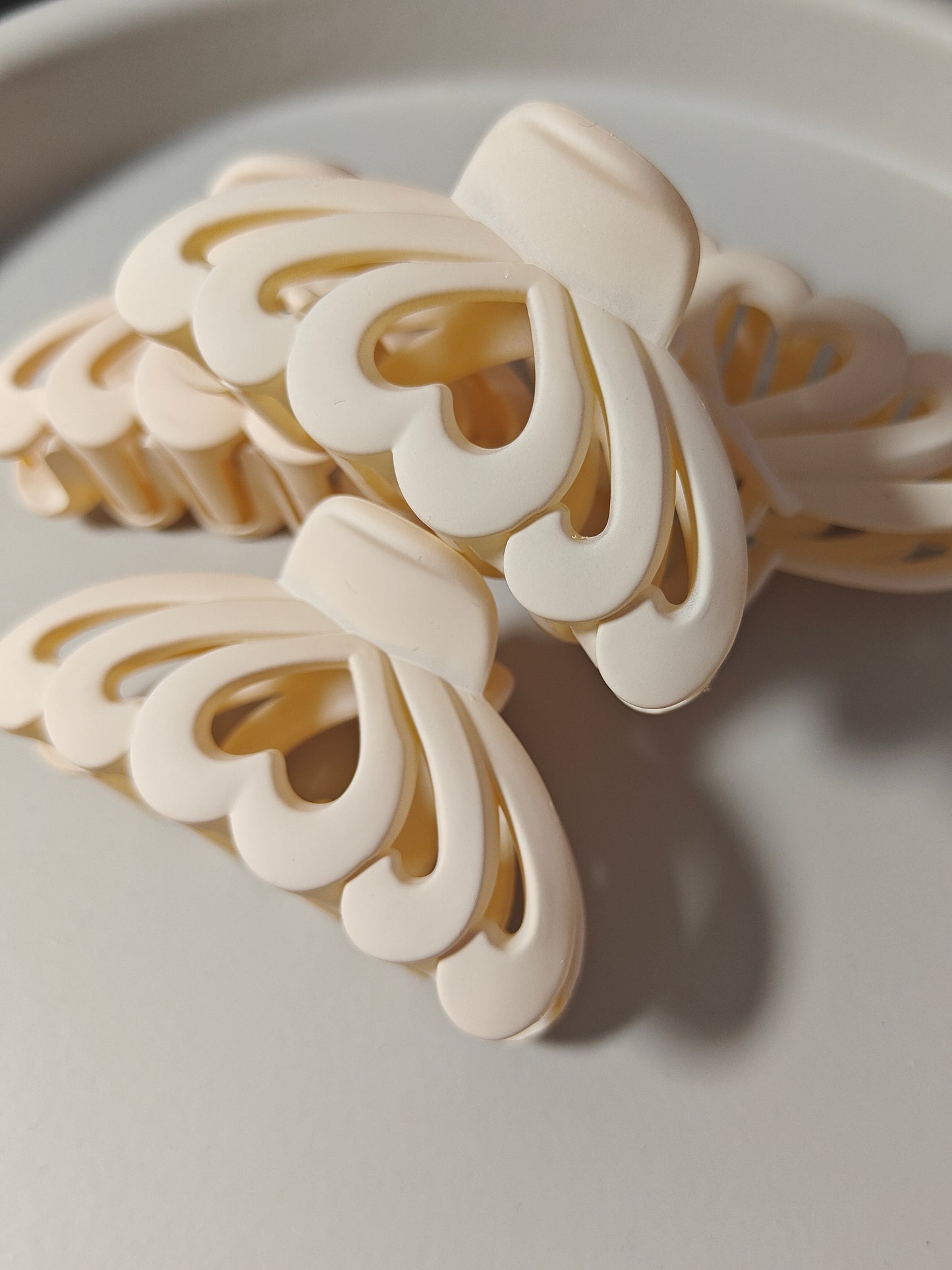 Haar clip heart beige small